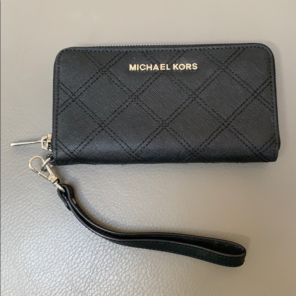 Michael Kors Wristlet/Wallet